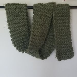 Oversized 10' olive chunky knit scarf